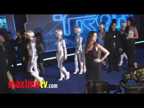 SUMMER GLAU at "TRON: Legacy" World Premiere