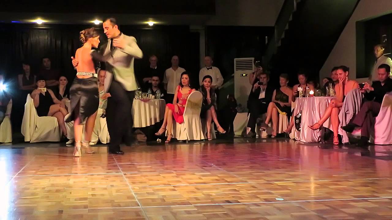 Laila Rezk & Leandro Oliver - dancing at TangoBlitz in Bali 2015