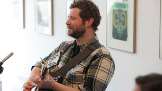 #StraightUnplugged: Dan Mangan plays &#39;&#39;Post-war Blues&quot;