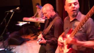 Jeff kashiwa from Rippingtons steals fans iPhone and films Pt. 2/2