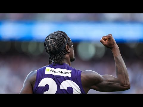 Fast Freddy and the running banana!