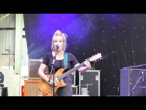 Jessica and the Fletchers - My Blue Jumper (live at Indietracks 2016)