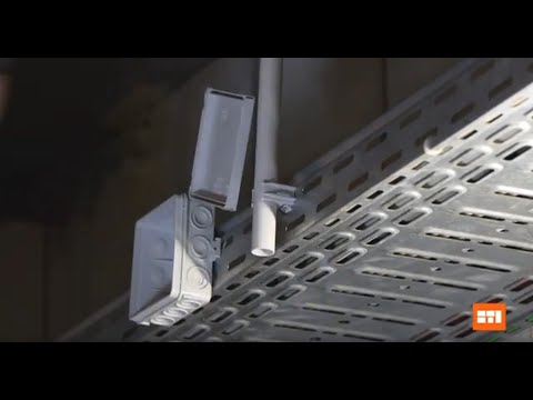 BTI Kabeltrassendrehclip - Dübellose Stecktechnik