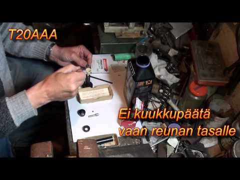 Reloading 22Hornet . 22Hornet patruunan lataus