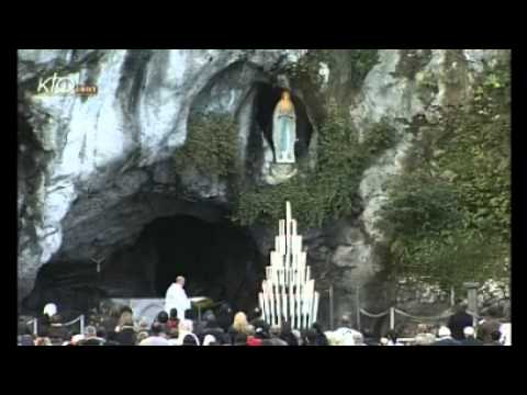 Chapelet à Lourdes