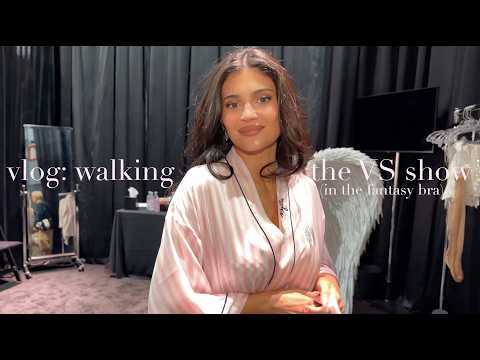vlog: walking the VS show in the fantasy bra