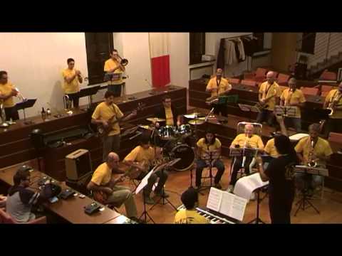 Fly me To the Moon 14 10 2012