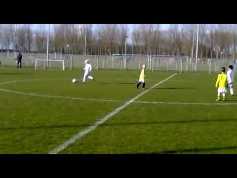 Buitenboys Mini's wit tegen geel 01-04-2012