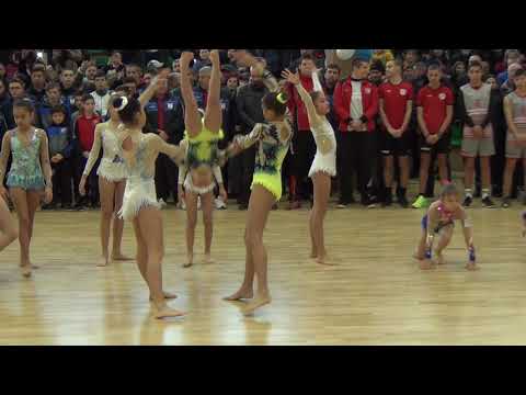 КМЕТ И ПРЕМИЕР ОТКРИХА РЕНОВИРАНАТА СПОРТНА ЗАЛА АЕТОС 1