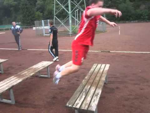 VFB Altena Handball Landeslga Sprungkrafttraining mit Glock und Kern