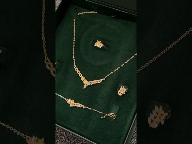 بكج خاتون الذهبي ساعة وطقم هدية نسائية فاخرة