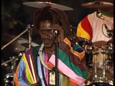 Cheikh Lô - Doxandeme/Sénégal-Brezil/Cheikh Ibra Fall (Río Loco, Toulousse, June 2006)