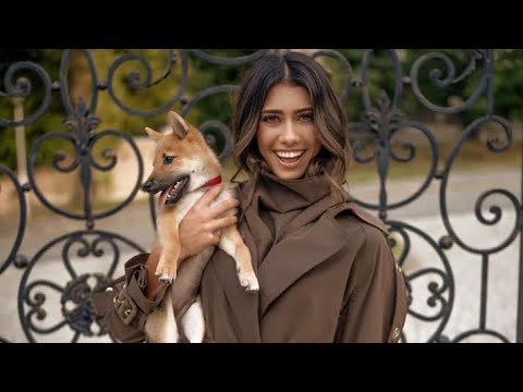 Olga Danilovic  Serbian Tennis Star, Olga Danilovic Enjoying Life with Friends, Olga Danilovic