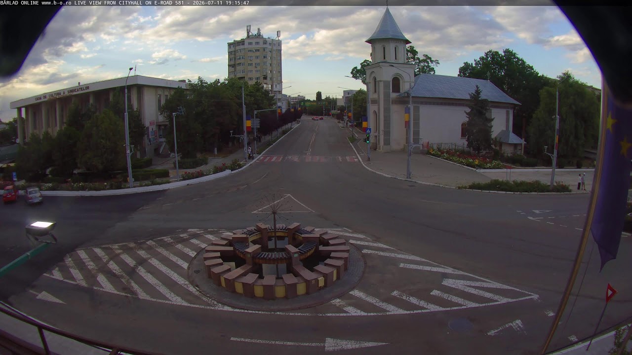 Live webcam view of Plaza del Ayuntamiento de Bârlad