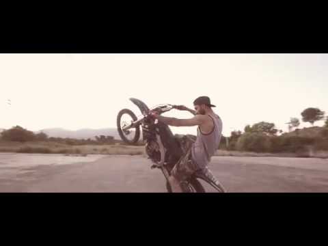 Dj The Boy Ft  Κάτα   Πίνω στην υγειά μας