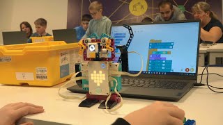 Játékosan ismerkedhettek meg a robotika alapjaival