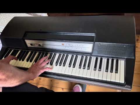 Wurlitzer 200A 64-Key Electric Piano 1974 - 1983 - Black image 23