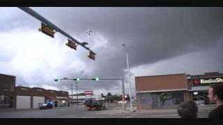 preview picture of video 'Dimmitt Texas Tornado and Sirens May 25, 2010'