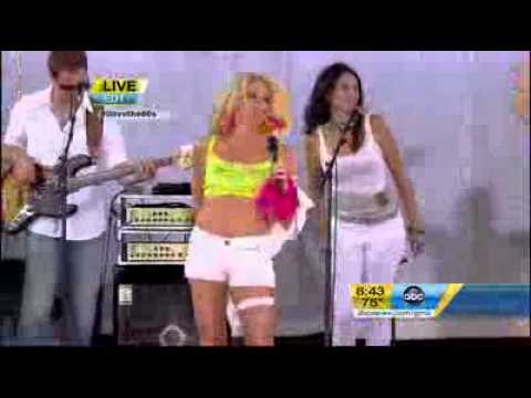 Adam Fischel - Debbie Gibson peforms Only in My Dreams on Good Morning America