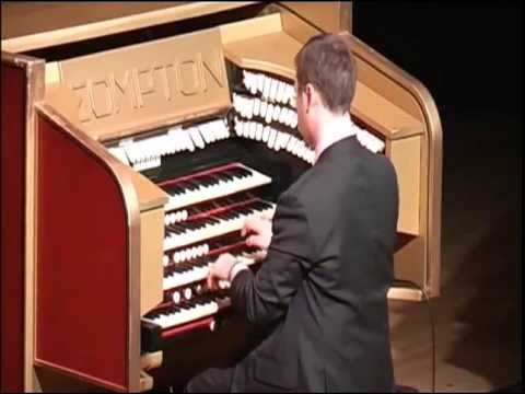 Richard Hills – Ivor Novello Medley on 1938 Compton Organ | Wolverhampton Civic Hall (Now Lost)