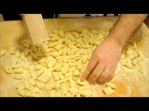 How to Make Potato Gnocchi
