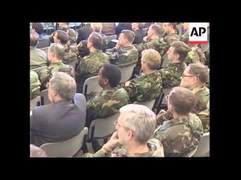 BOSNIA: SARAJEVO: NEW NATO COMMANDER ASSUMES HIS POST