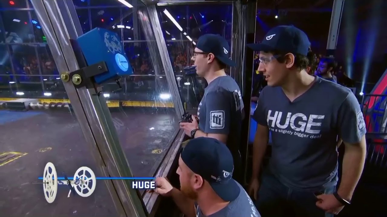 2019 Battlebots S04 E12 Main Event: Bronco Vs HUGE