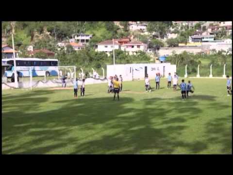 Gol do kito de falta.