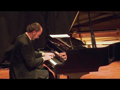 Jura Margulis - D.Scarlatti: Sonata in D-minor, K. 141