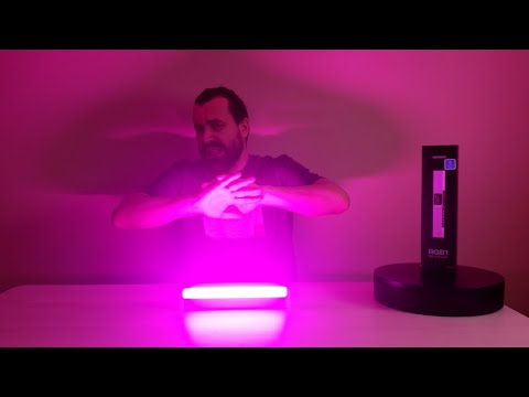 NEEWER RGB1 Review: Strong as an eclipse