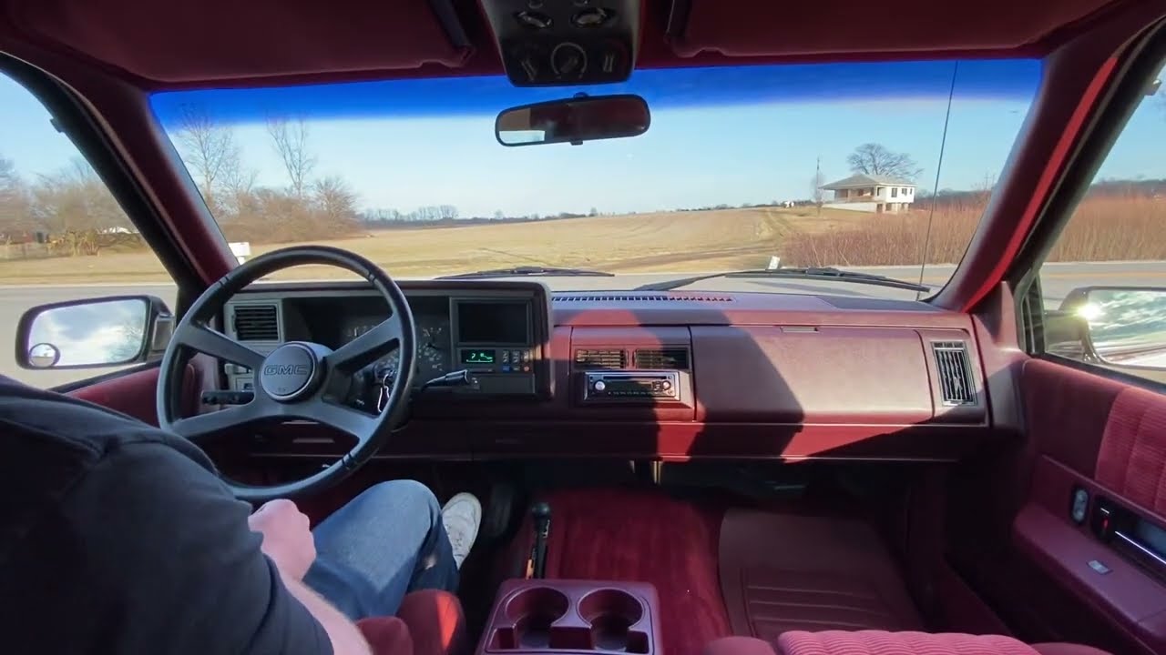 1993 GMC Suburban SLE 4x4 driving video
