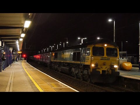 Freightliner 66511 drags failed Thameslink 319427 & 319007 past Harpenden - 5O38
