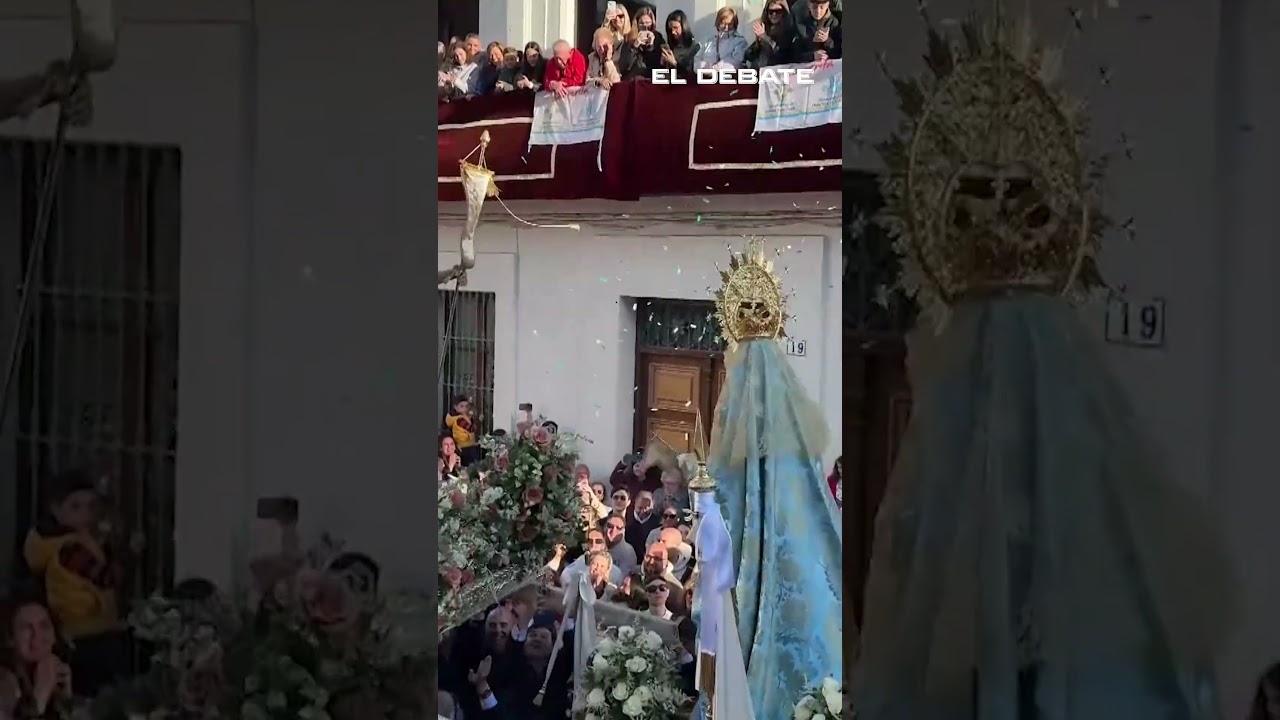 Una procesión de 30 segundos: la Carrerita reúne a miles de fieles en Villanueva de la Serena