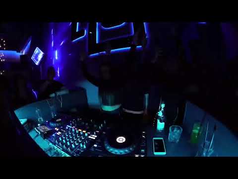 JANETT starts set 3.30 AM at LOCK Budapest TechnOrgasm II. Octopus & L’éternité