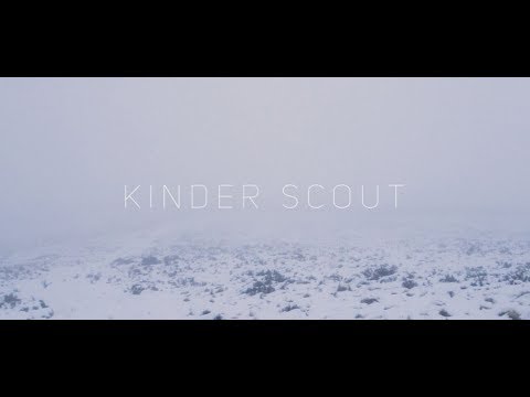 SNOW COVERED KINDER SCOUT // Peak District