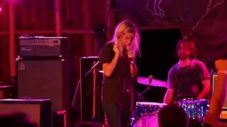 Bully - &quot;Lightsabre Cocksucking Blues&quot; (Mclusky Cover) Live at Codfish Hollow