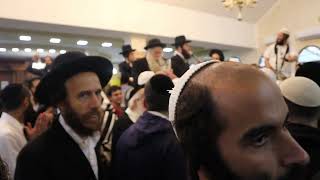 "ניגונים ושמחה שלא רואים"... נגן הקלרינט אברימי שטרן בציון רבי נחמן"...