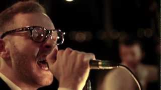 Sal Valentine & The Babyshakes / Everybody Get Loose - SONGS FROM THE BACKYARD