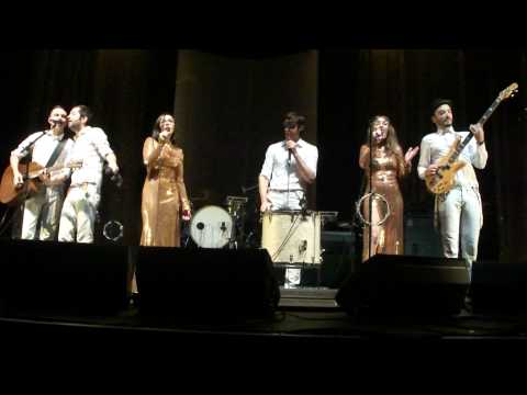 Battez Vous (acoustic) video