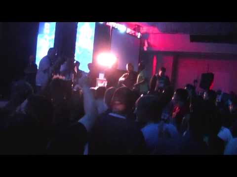 Evo 2013 UMVC3 - Col. Filipino Champ vs Cloud805 Crowd Monster Reactions