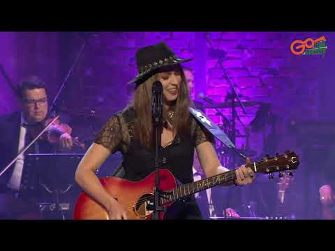 These Boots are made for walkin   sung by Sina Theil