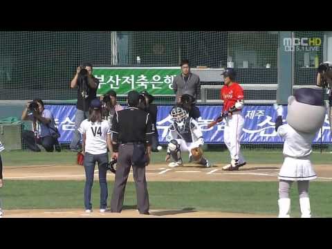 SNSD 1st Pitch (Taeyeon, Sunny, Tiffany, Jessica, Yoona, Seohyun, Yuri)