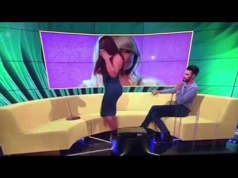 Woman tries to twerk on live Tv goes Horribly wrong