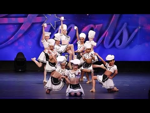 Studio Bleu Dance Center - Hot Chocolate [The Finals Version] (Full Group Dance)