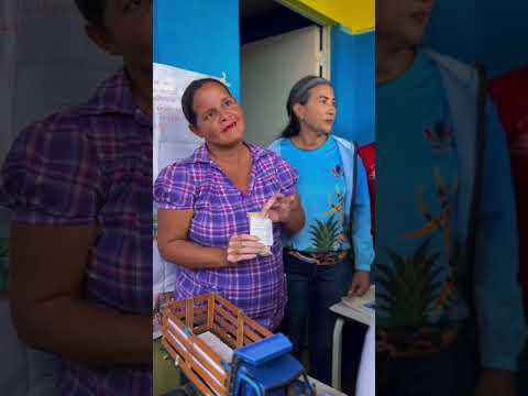 🫂❤️📃GOBERNADOR LUIS REYES REYES ENTREGÓ TÍTULOS DE TIERRA Y AYUDAS SOCIALES EN EL MUNICIPIO CRESPO
