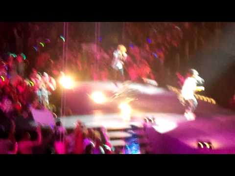 Amber, Key, Kris LIKE A G6 SMTOWN LA 2012