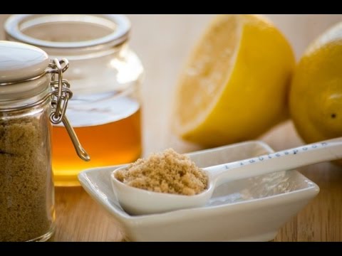 La crema protettiva che candeggia il sole La crema akhromin contro pigmentary nota risposte