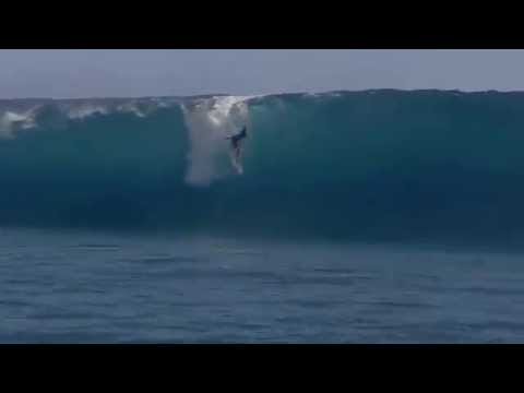 Taumata Puhetini wipeout Round 2 Billabong Pro Tahiti