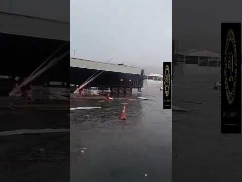 TEMPESTADE FORTE CAUSA ESTRAGOS EM BUENÓPOLIS/MG