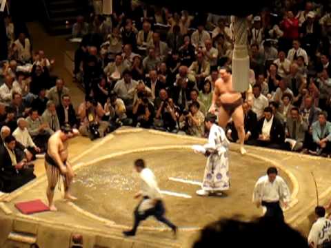 Sumo Tokyo Fall 2009: Yokozuna Hakuho v.s. Asashoryu